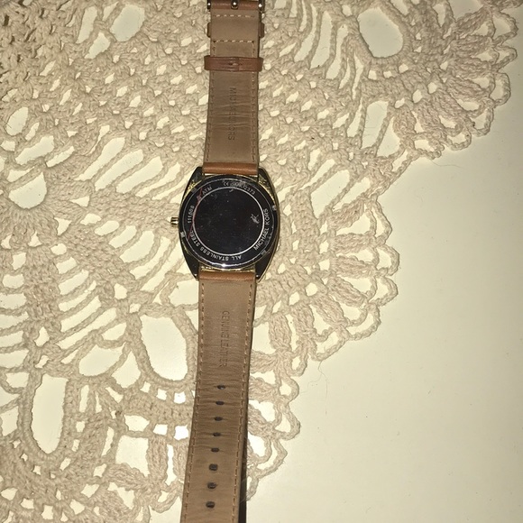 Michael Kors Watch - Picture 3 of 4